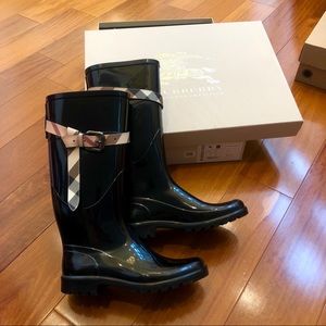 Burberry Kenyon Nova Belt rainboots